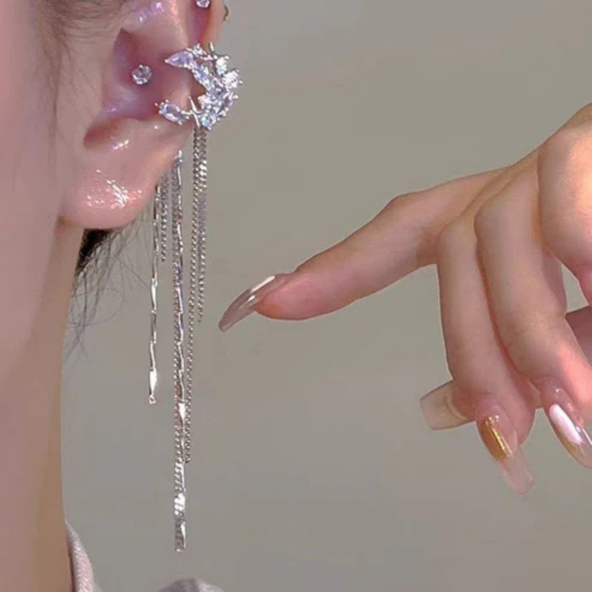 Fashion Elegant Zircon Awn Star Moon Tassel Non-piercing Ear Clip